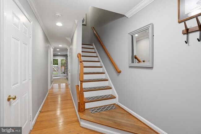 Building Photo - 8133 Dove Cottage Ct