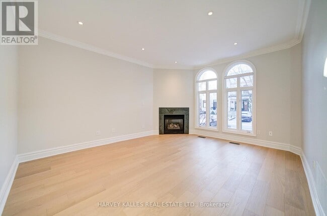 Building Photo - 34 Marlborough Ave