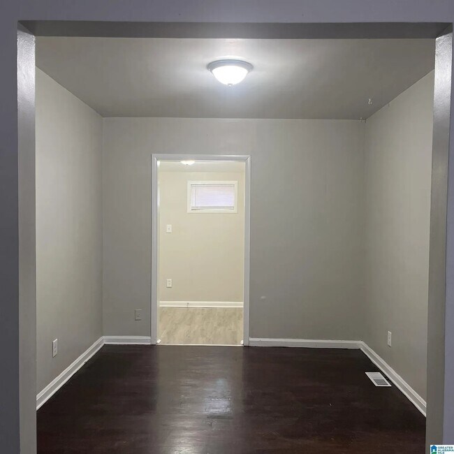 Foto del edificio - 4920 Ave I