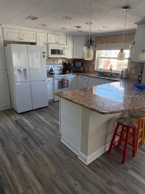 Foto del edificio - 745 Eldorado Ave