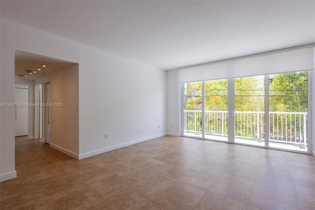 Building Photo - 50 Ocean Ln Dr