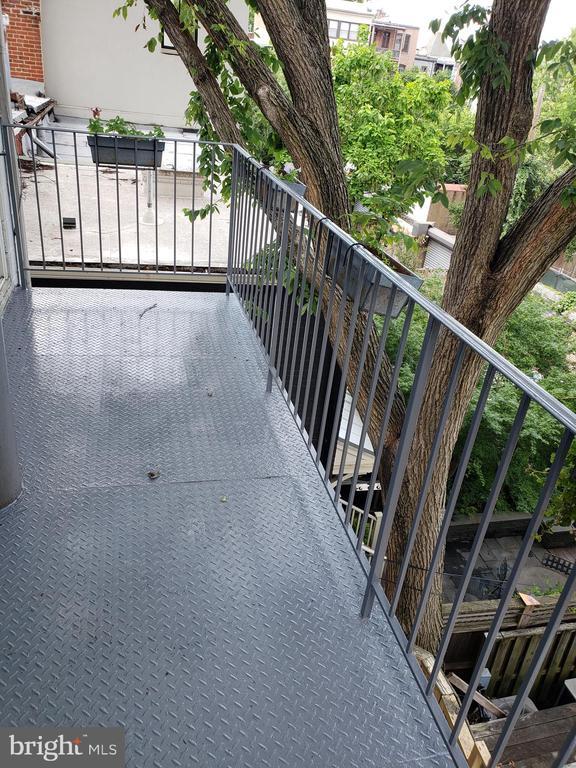 Foto del edificio - 1503 Swann St NW