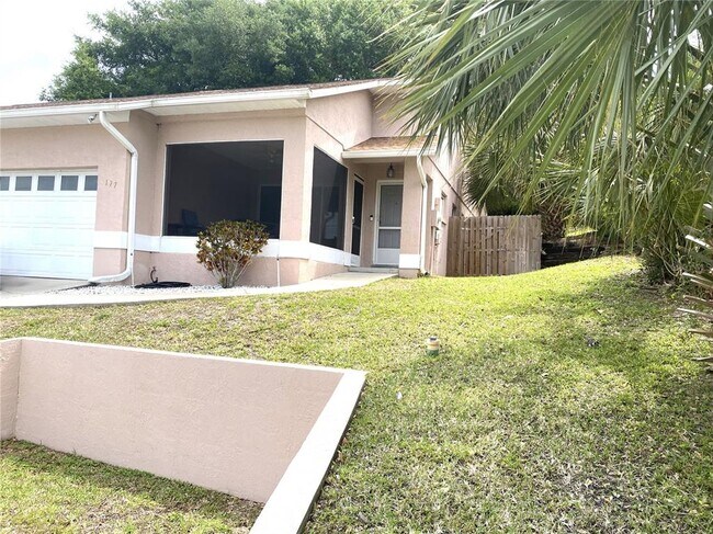 Foto del edificio - 177 Sunnyside Dr