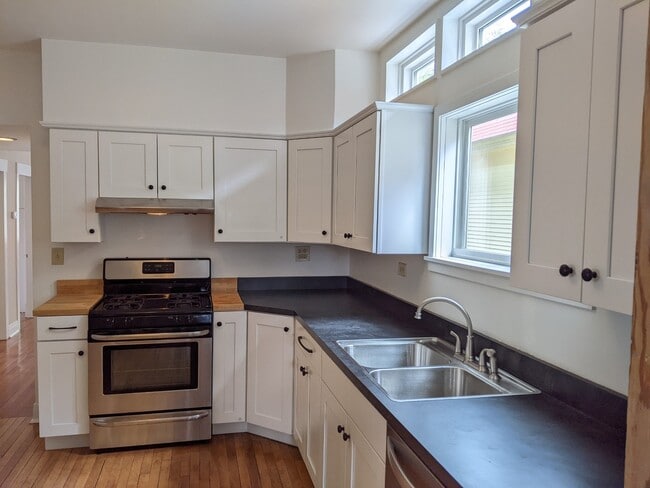 Building Photo - 1116 Ashland Ave