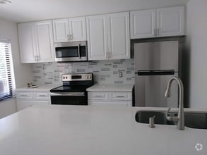 Building Photo - 1601 Big Tree Rd