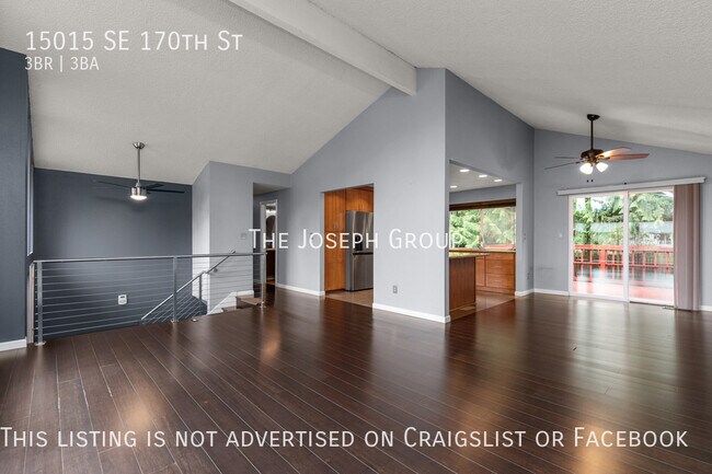 Building Photo - Beautifully updated 3 bed/2.5 bath in Renton