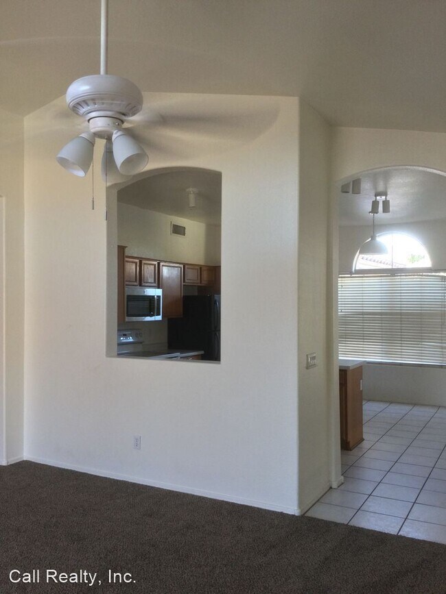 Building Photo - 3 br, 2 bath House - 1673 E Tremaine Avenue