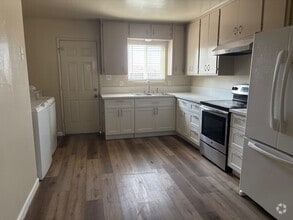 Building Photo - 30221 CA-33