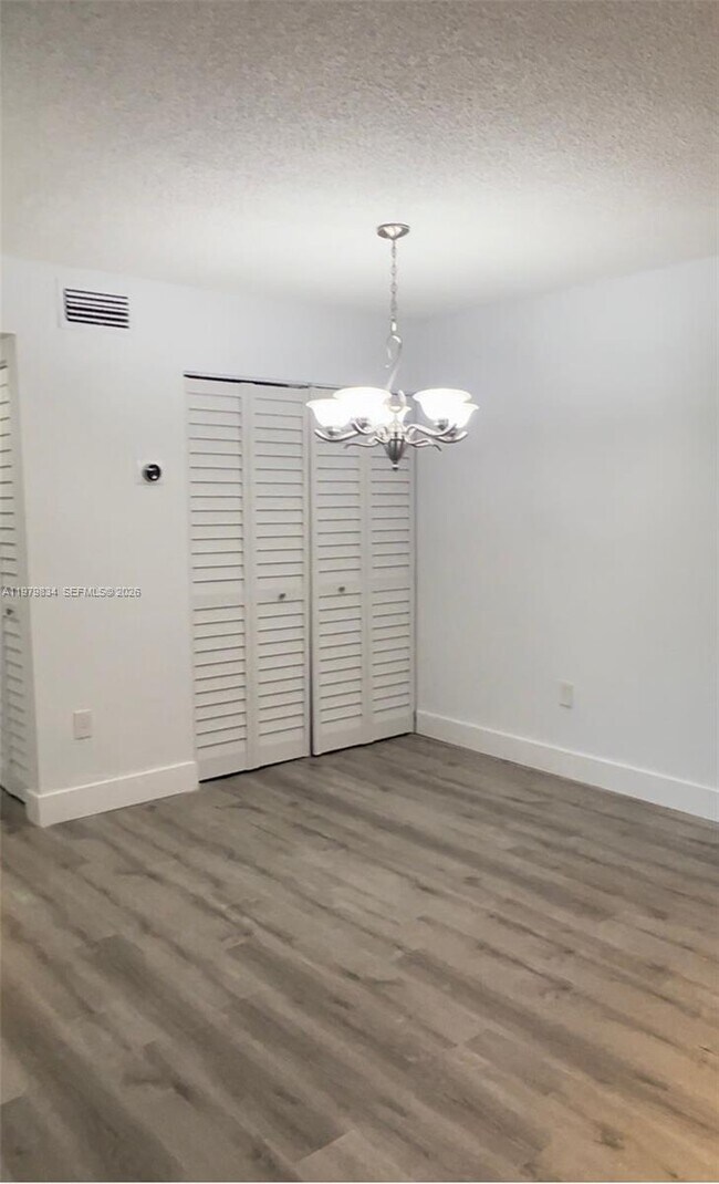 Foto del edificio - 15640 SW 80th St