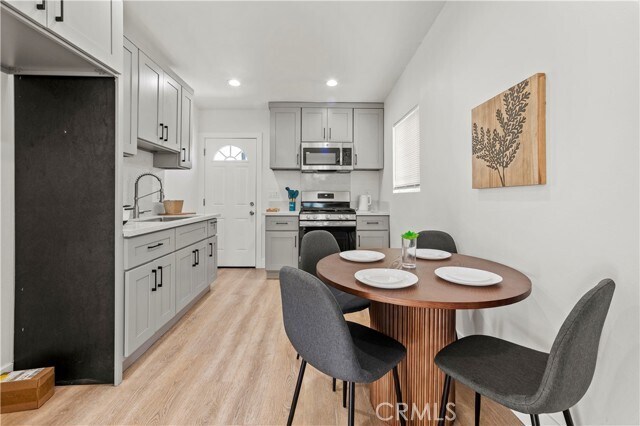 Foto del edificio - 13154 Cedar St