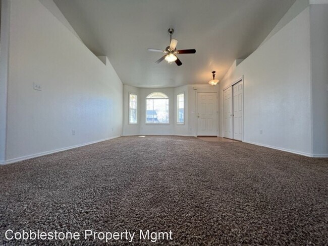 Building Photo - 3 br, 2 bath House - 3340 Tweedbrook