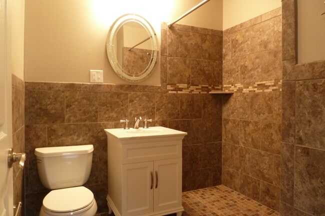 Building Photo - $1200.00 close to ICDT