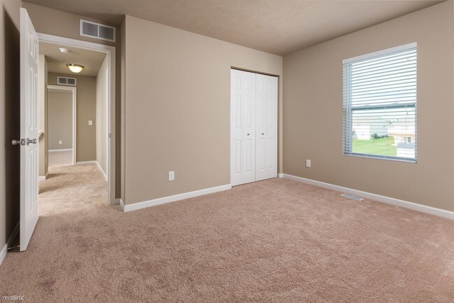 Foto del edificio - 1775 Crescent Pointe Dr SE