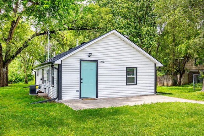 Foto del edificio - Newly Updated!! 3 Bedroom, 1 Bathroom Home in Des Moines!