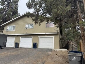 Building Photo - 685 SE Centennial St