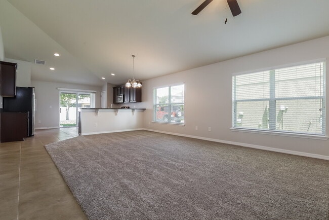 Building Photo - 907 Muirwood Way