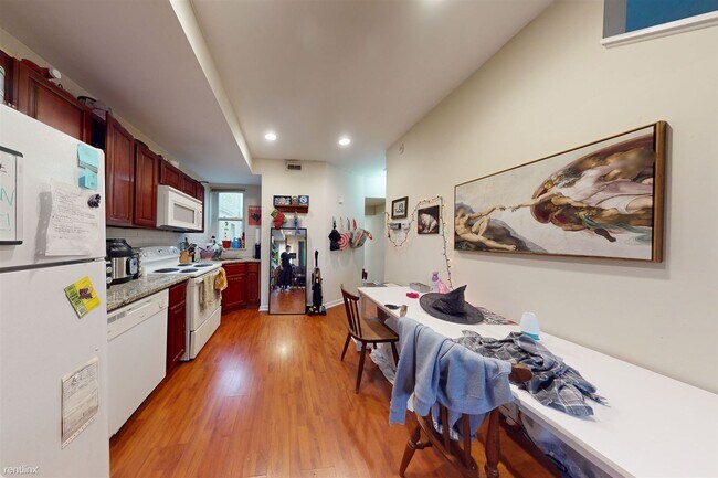 Foto del edificio - 4 br, 2 bath Duplex - 1720 W NORRIS ST Uni...