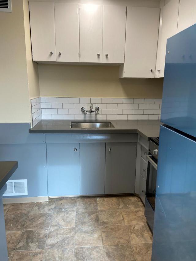 Building Photo - 2 bedroom in Seattle WA 98103