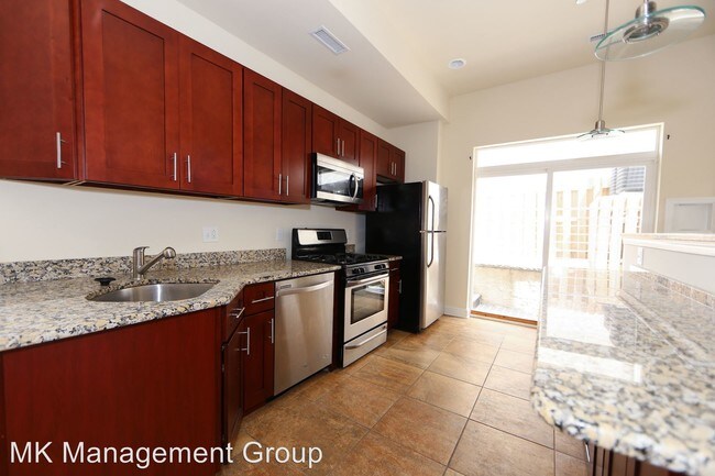 Building Photo - 5 br, 5 bath Room For Rent - 1955 N. 18th St