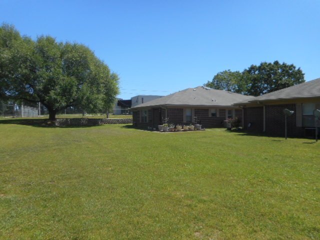 Building Photo - 1136 N. Newsome-#1136
