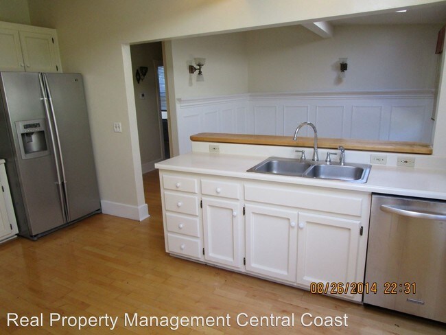 Foto del edificio - 1789 Santa Barbara Ave