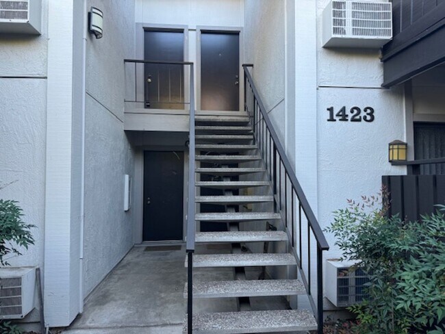 Foto del edificio - Updated 1 bedroom 1 bath condo in Heather ...