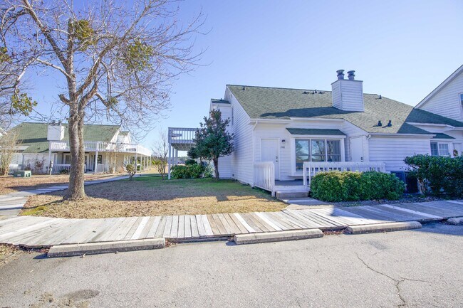 Foto del edificio - "Charming Studio Retreat with Modern Comforts in Vass, NC!"