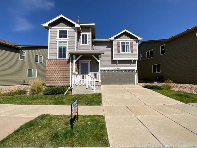 Foto del edificio - 4 Bedroom Home Available Near Voyager Pkwy...