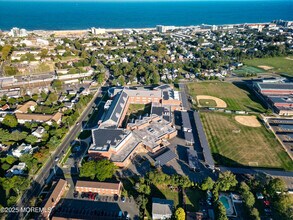 Building Photo - 364 Westwood Ave