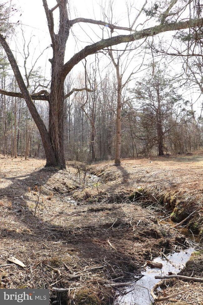 Foto del edificio - 9359 Paradise Rd