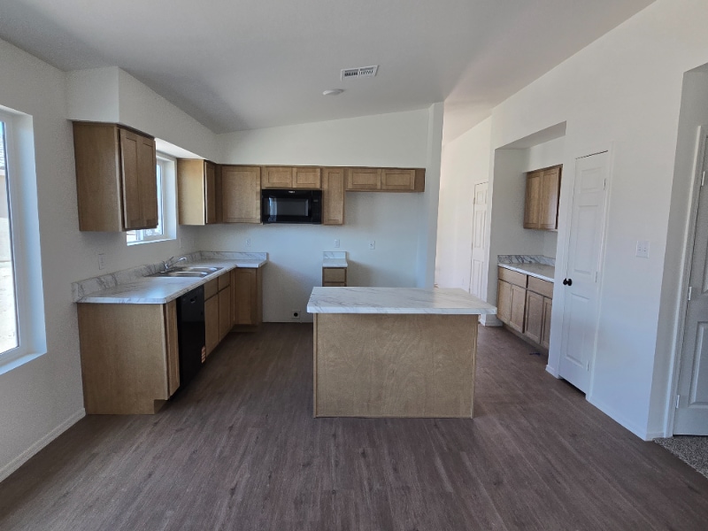 Primary Photo - 4982 E 46th Pl