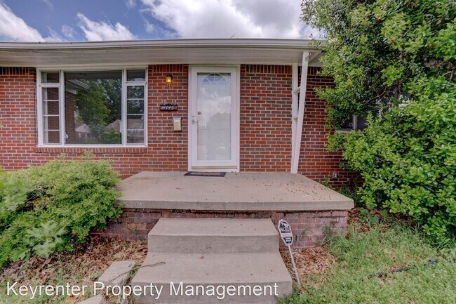 Foto del edificio - 3 br, 1 bath House - 4145 E 21st Place