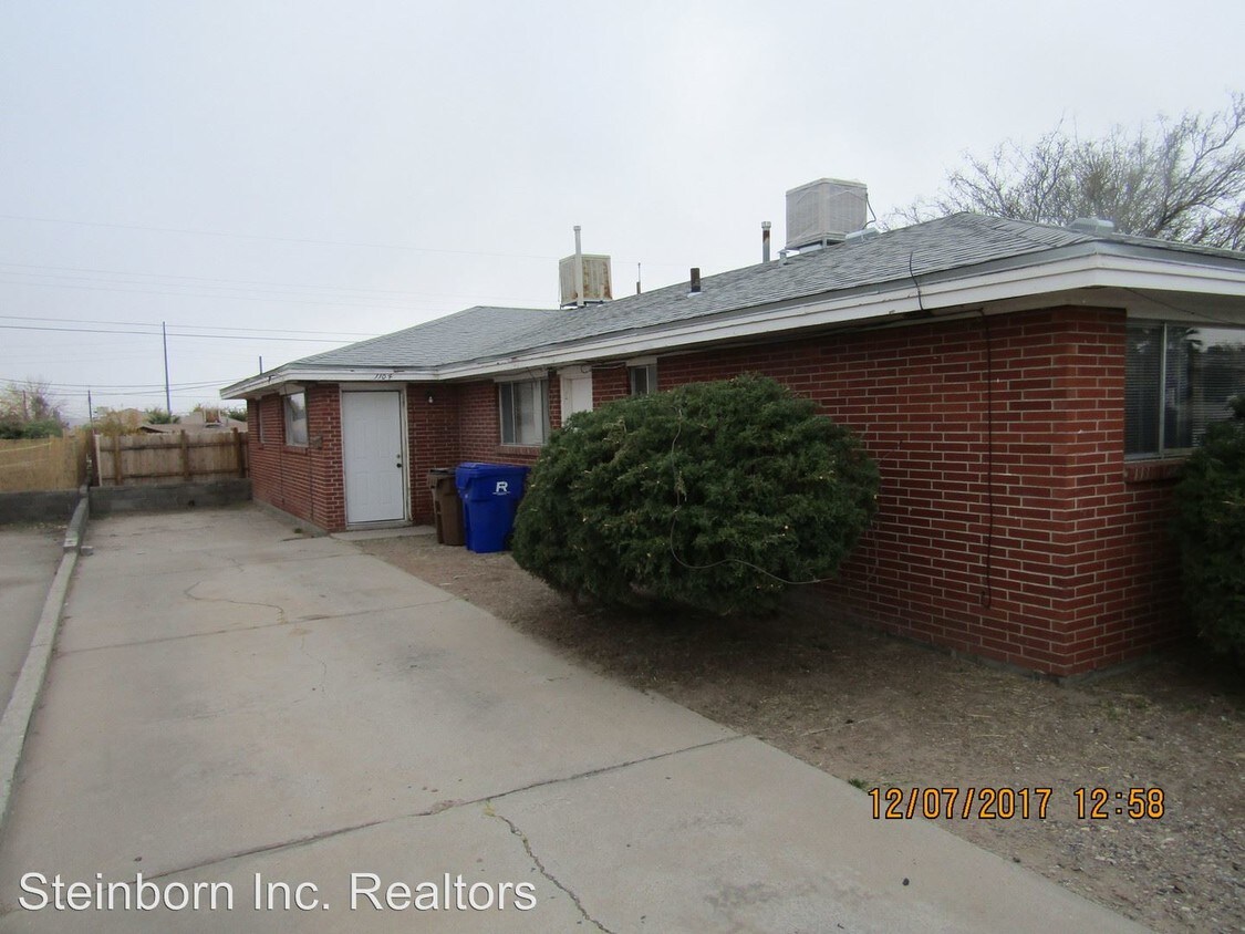 1102 Chaparro St, Las Cruces, NM 88001 Condo for Rent in Las Cruces