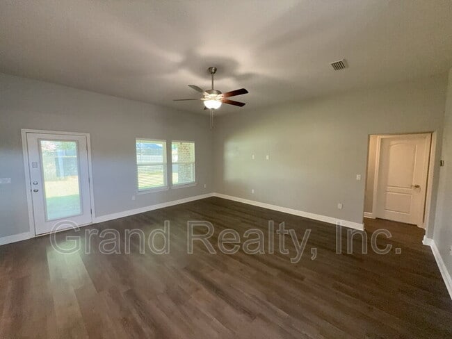 Foto del edificio - 6265 Charred Oak Ln