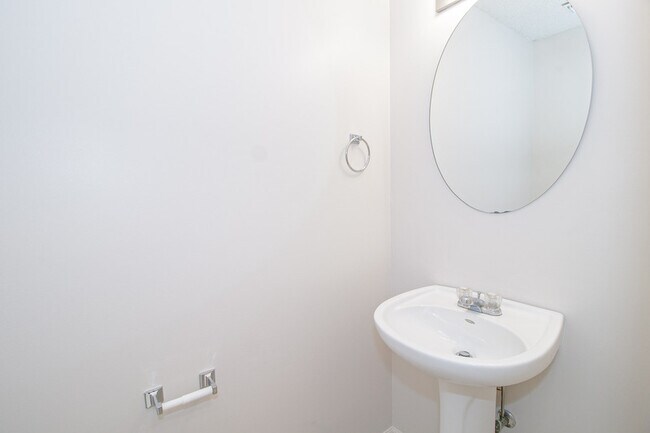 Foto del edificio - 299 Raleigh Dr