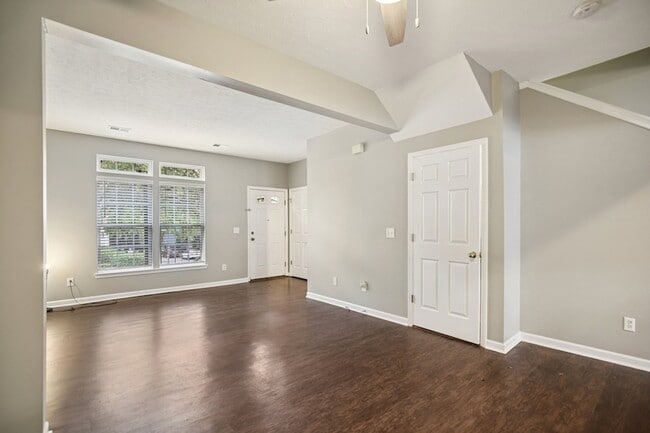 Building Photo - 7718 Porter House Dr