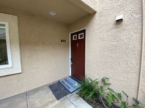 Building Photo - 800 Sea Cliff Way