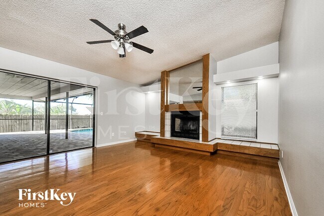 Building Photo - 2720 Briarpatch Dr