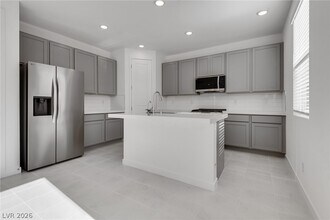 Building Photo - 10728 Rhinehill Ave