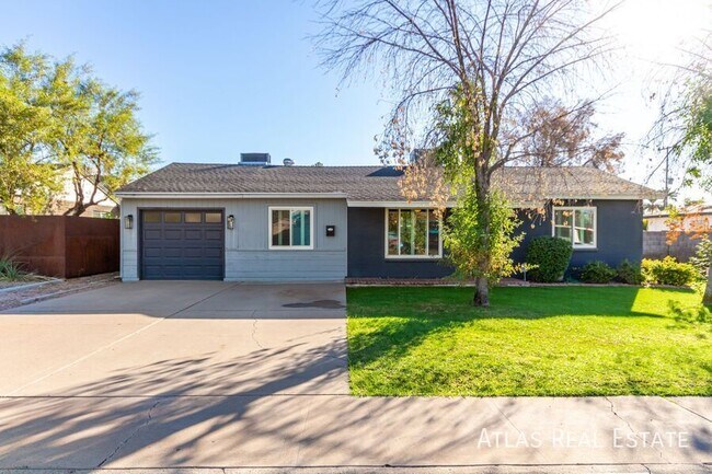 Building Photo - ***Uptown Charm with a Spacious Backyard a...