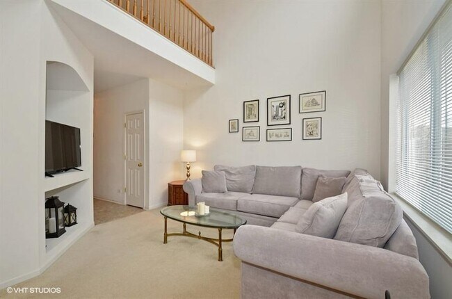 Foto del edificio - 376 Tower Dr