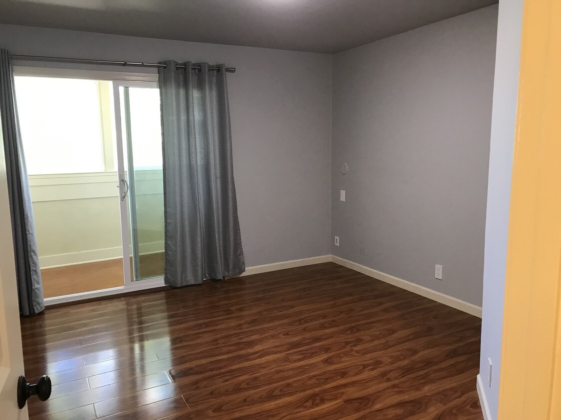 Bedroom - 1551 Southgate Ave