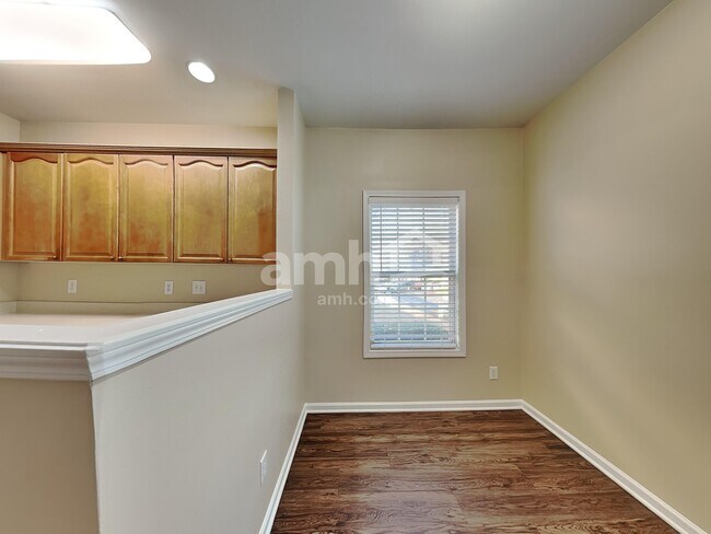 Foto del edificio - 2341 Suwanee Pointe Dr