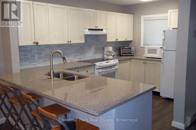 Building Photo - 387 Mariners Way