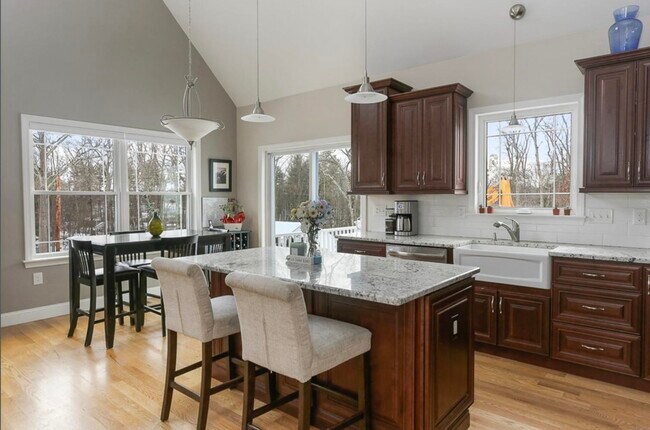 Foto del edificio - 9 Gulliver Ave