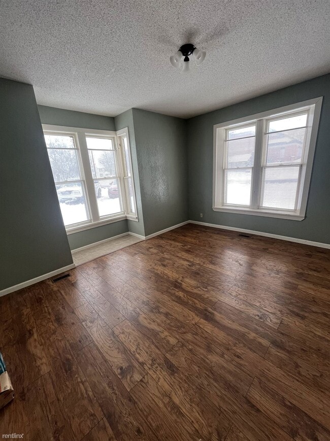 Building Photo - 4 br, 2 bath House - 504 5th Street