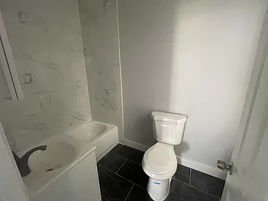 Building Photo - 1075 Grove St