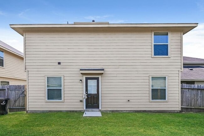 Building Photo - 2431 Tomica Ct