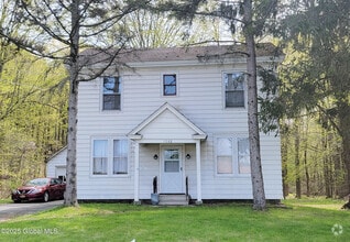 Building Photo - 92 Miller Rd