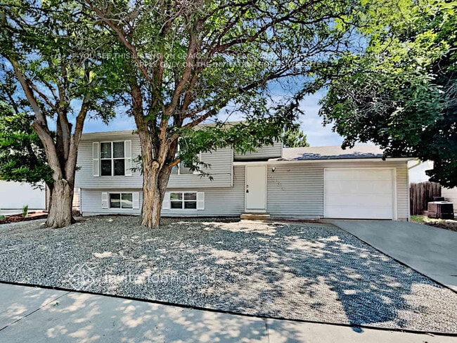 Building Photo - 9434 Brentwood St